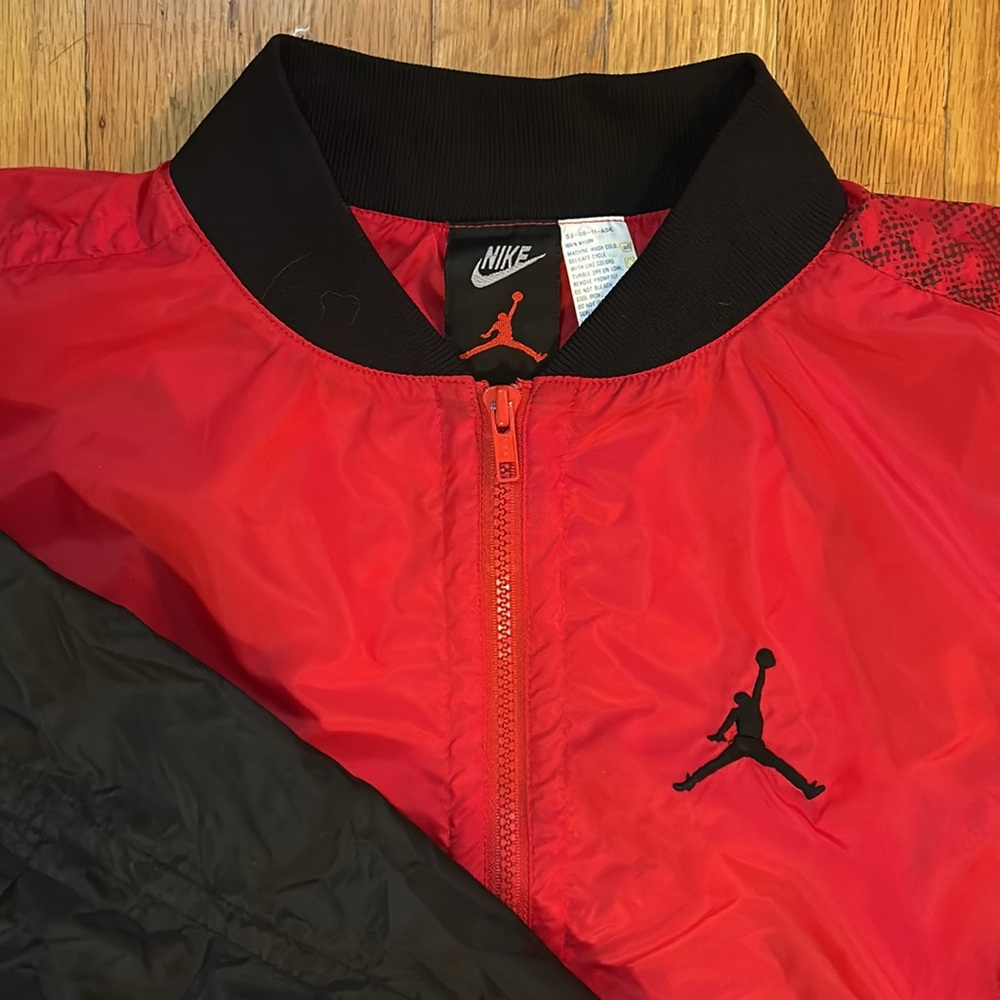 90s Jordan Jacket - Picture 6 of 10